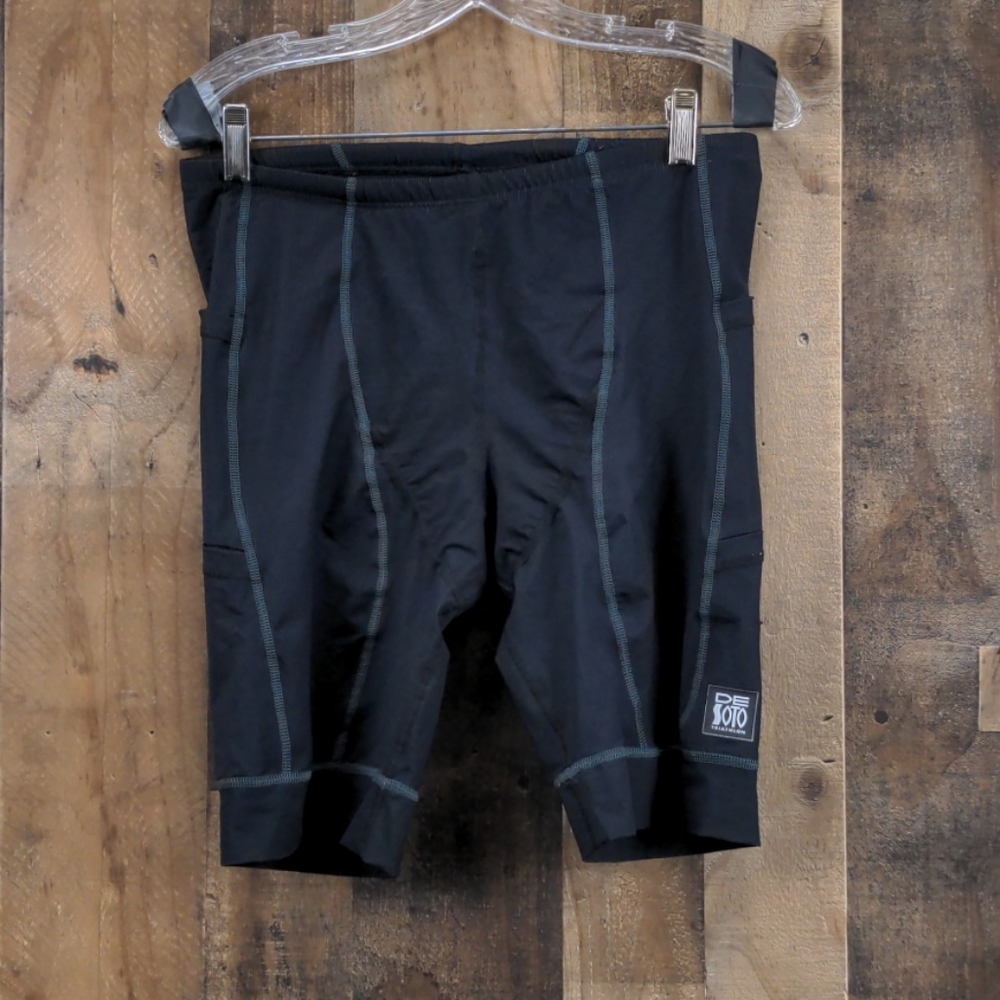 De Soto Black Shorts Size L